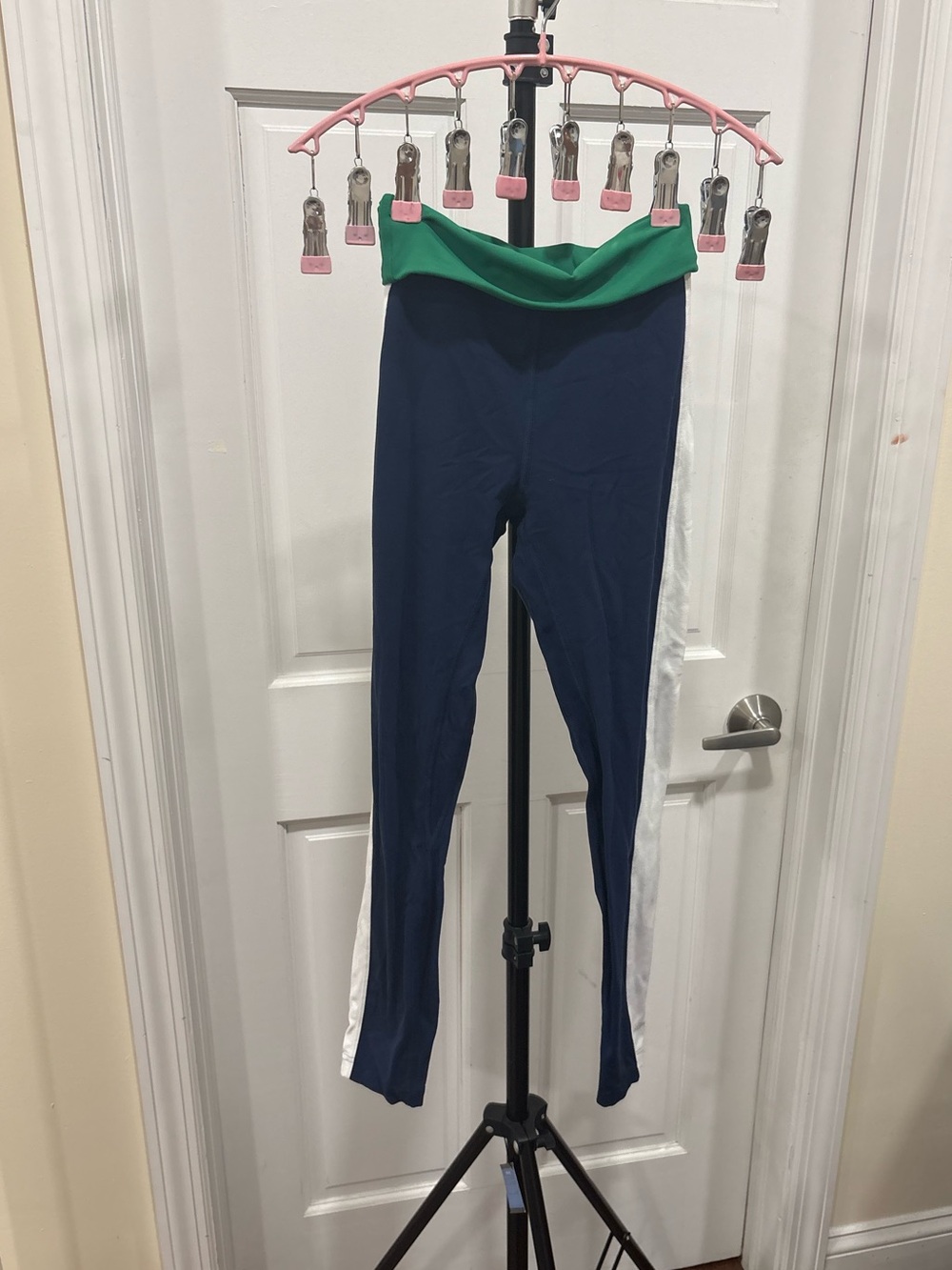 Lululemon Navy, White & Green Leggings - Picture 3 of 6